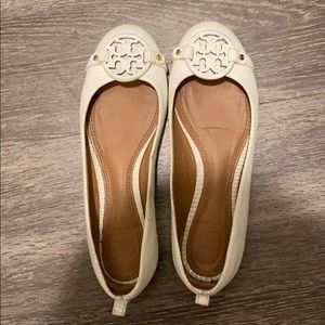 Size 7 Tory Burch white flats